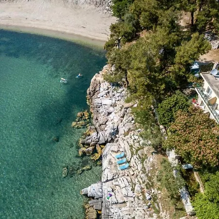 Petra Mare 2 Thimonia