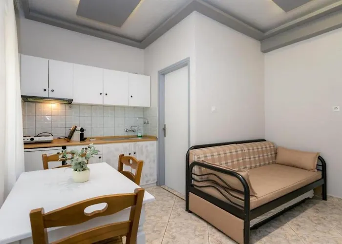 Petra Mare 2 Thimonia